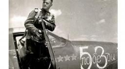 Один против всех: как «заговоренный» летчик-ас подбил 57 немецких самолетов