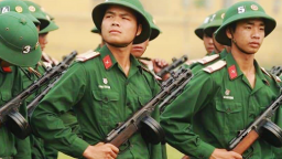 ППШ еще в строю – во вьетнамском