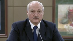 Стоит ли Лукашенко плевать в колодец